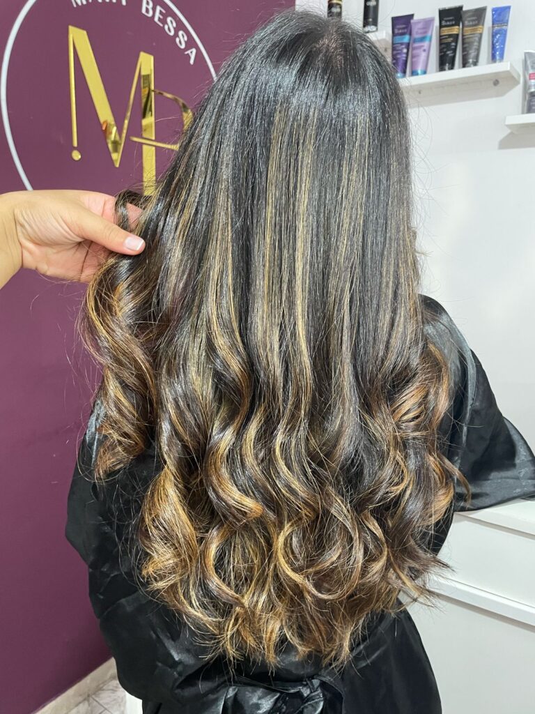Coloração e mechas – Studio Mary Bessa, Ipiranga, São Paulo - SP – foto 8
