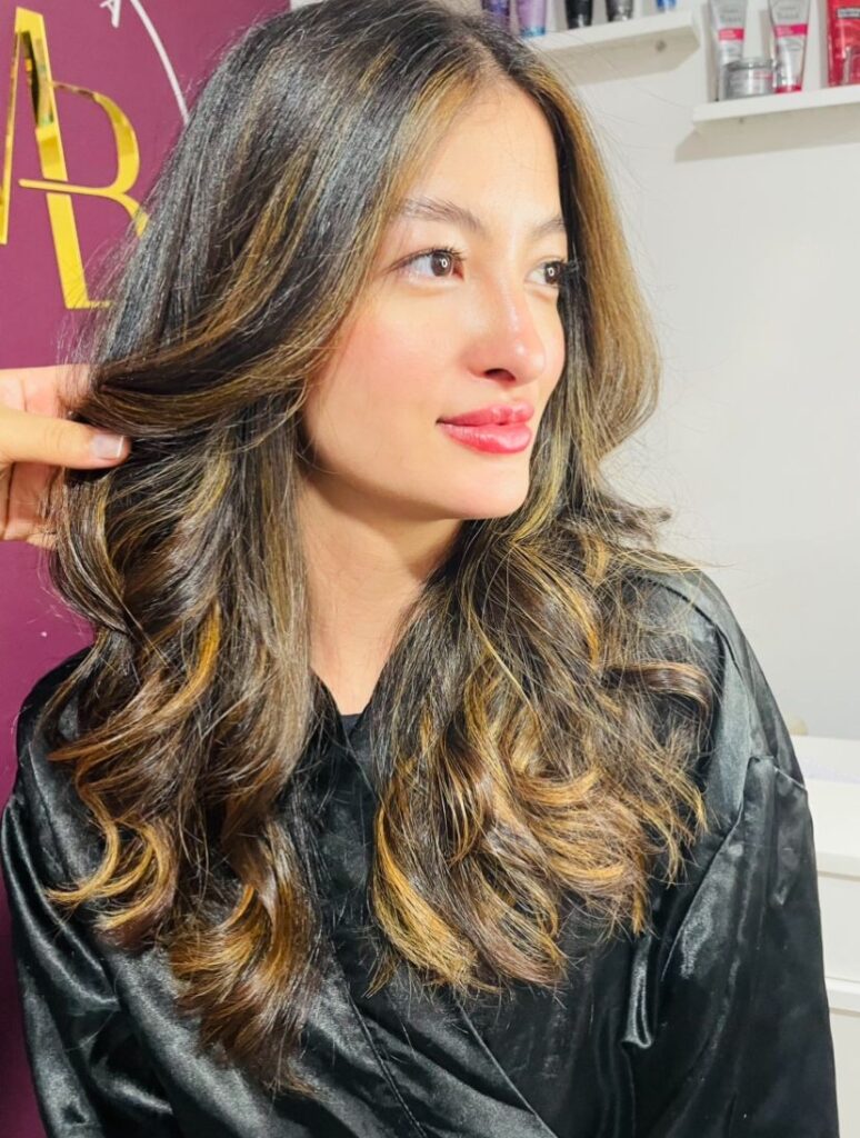 Coloração e mechas – Studio Mary Bessa, Ipiranga, São Paulo - SP – foto 4