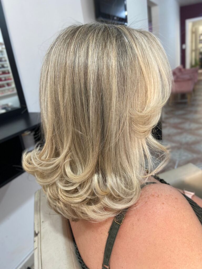 Coloração e mechas – Studio Mary Bessa, Ipiranga, São Paulo - SP – foto 7